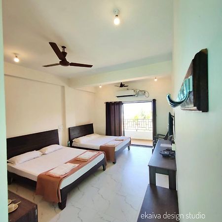 Konkantrip Beach Resort Dāpoli Eksteriør bilde