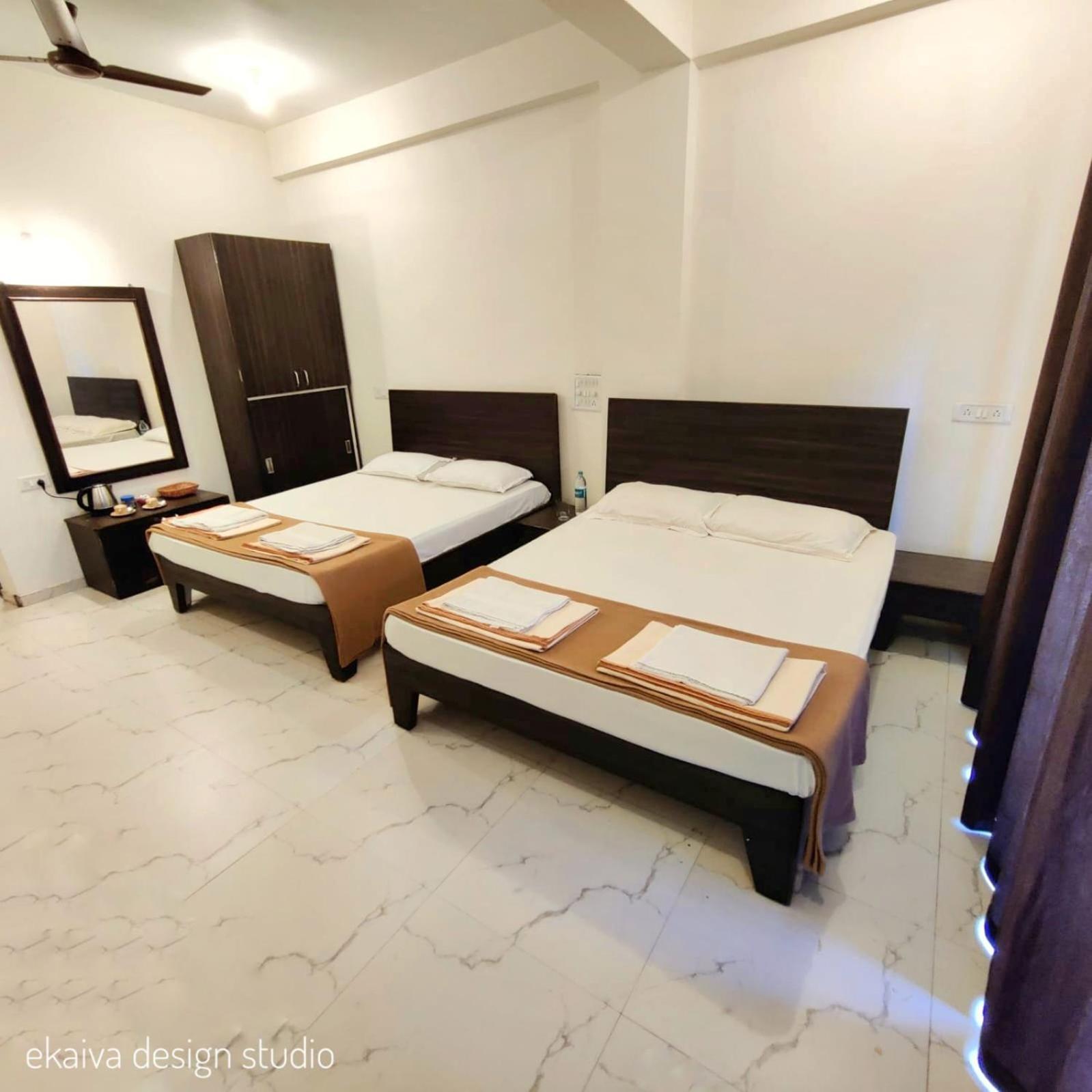 Konkantrip Beach Resort Dāpoli Eksteriør bilde