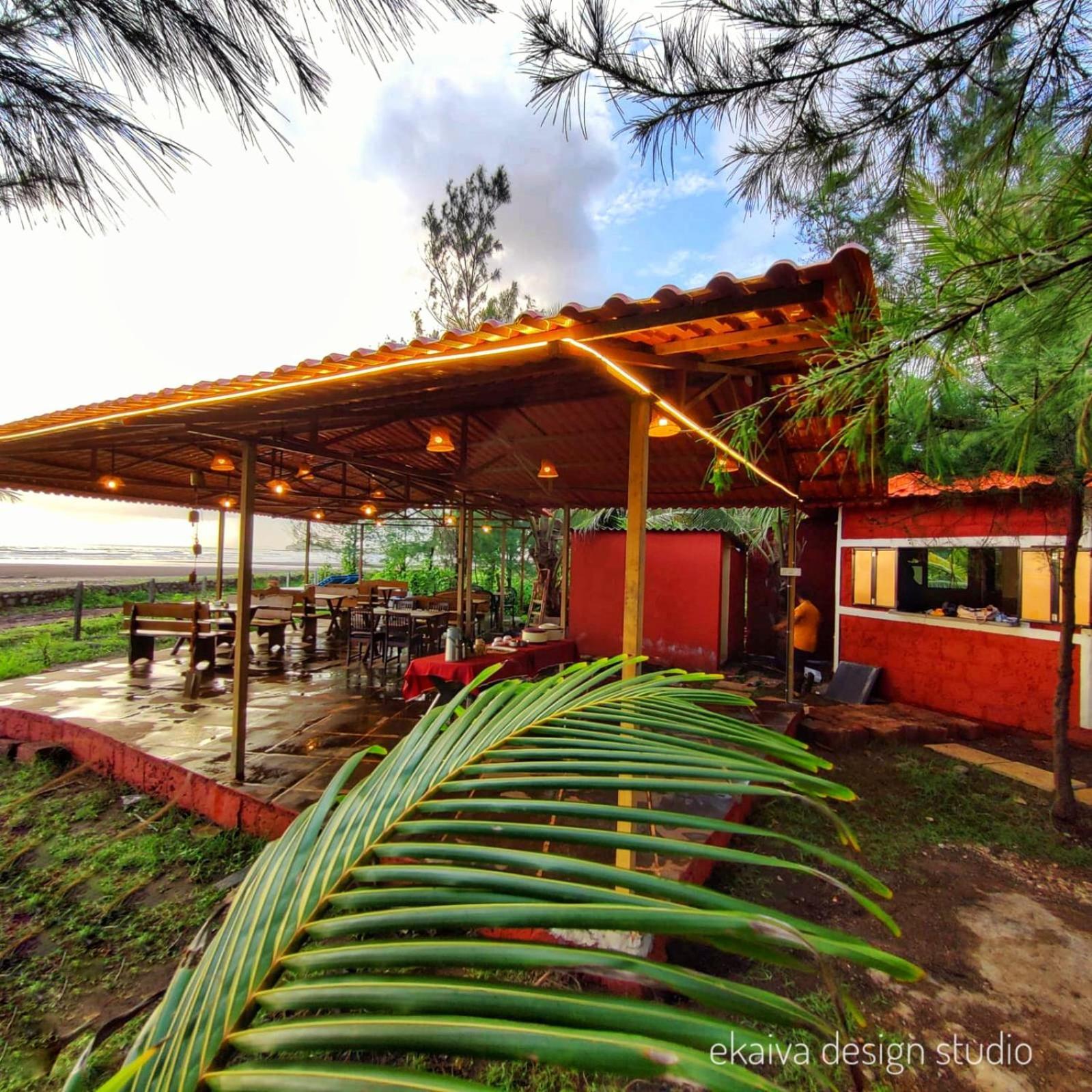 Konkantrip Beach Resort Dāpoli Eksteriør bilde