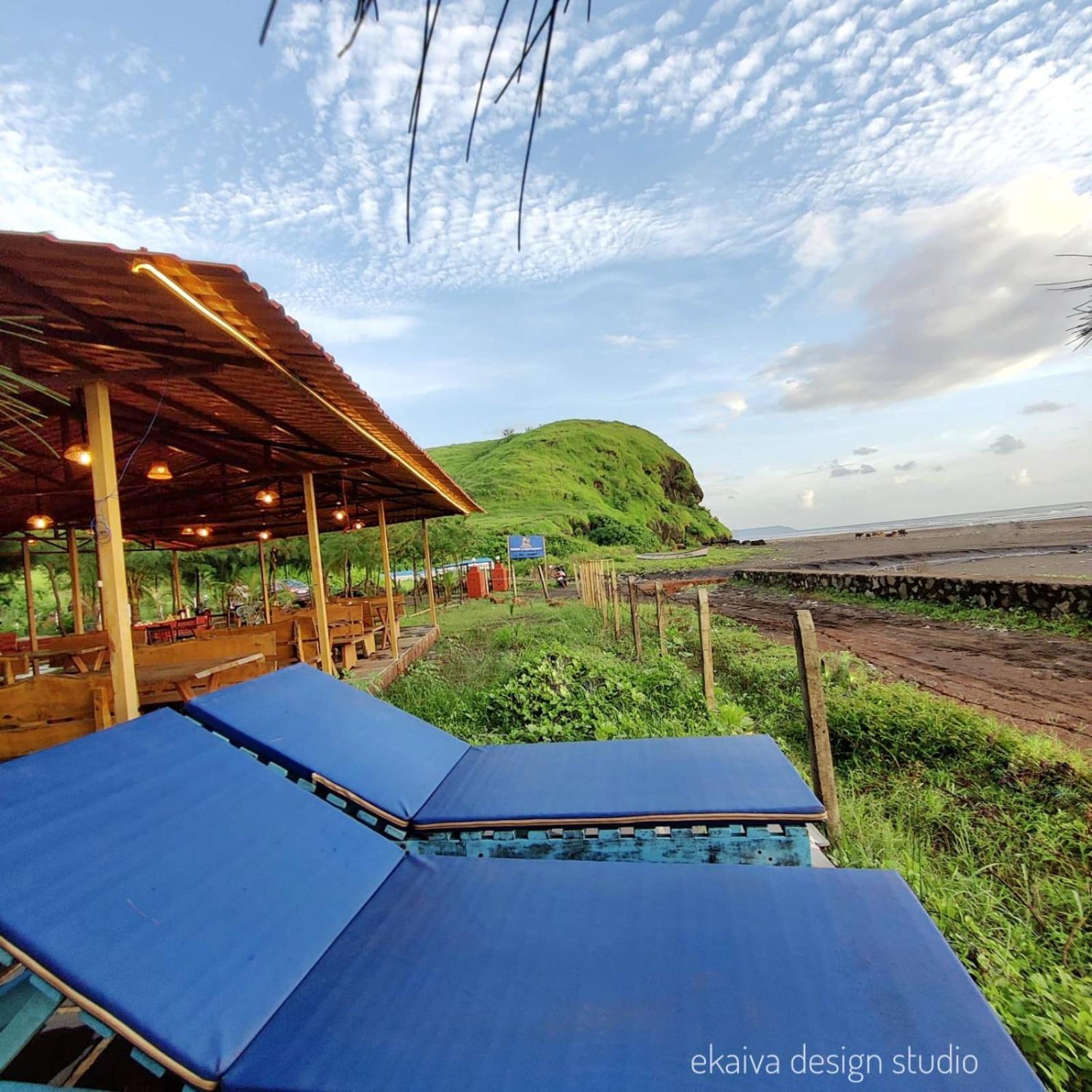 Konkantrip Beach Resort Dāpoli Eksteriør bilde